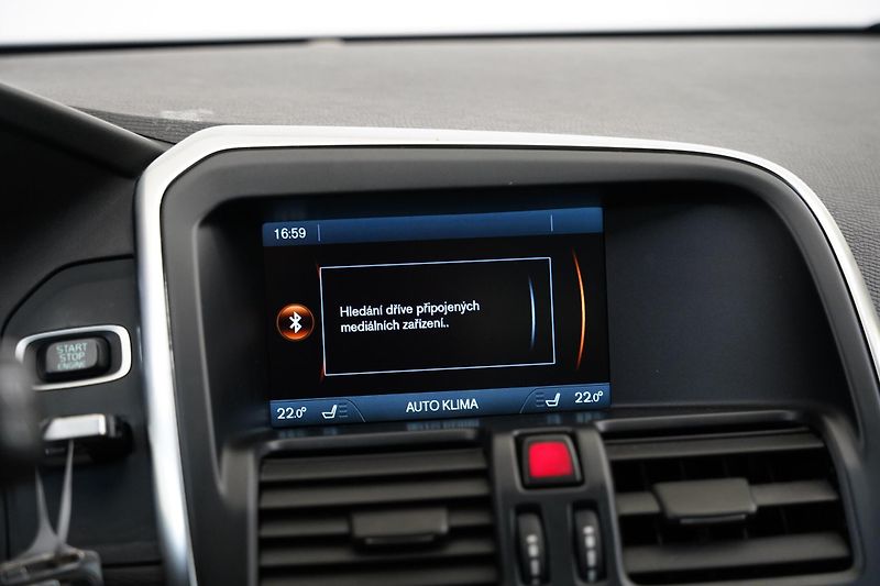 Volvo XC60 - fotka 18 z 26