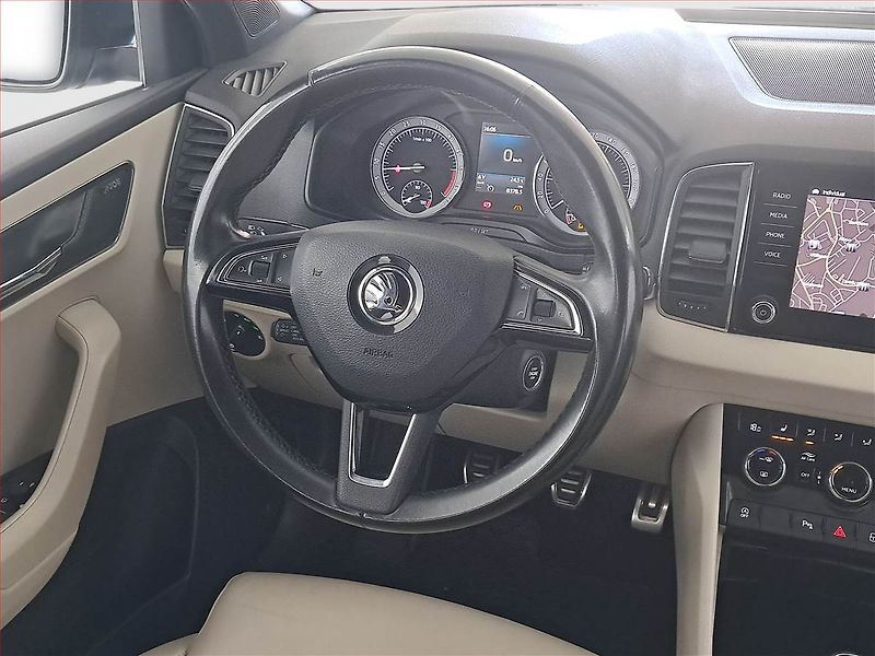 Škoda Karoq (2017) 1.6 TDI, Kůže, Navi, Tempomat - fotka 7 z 18