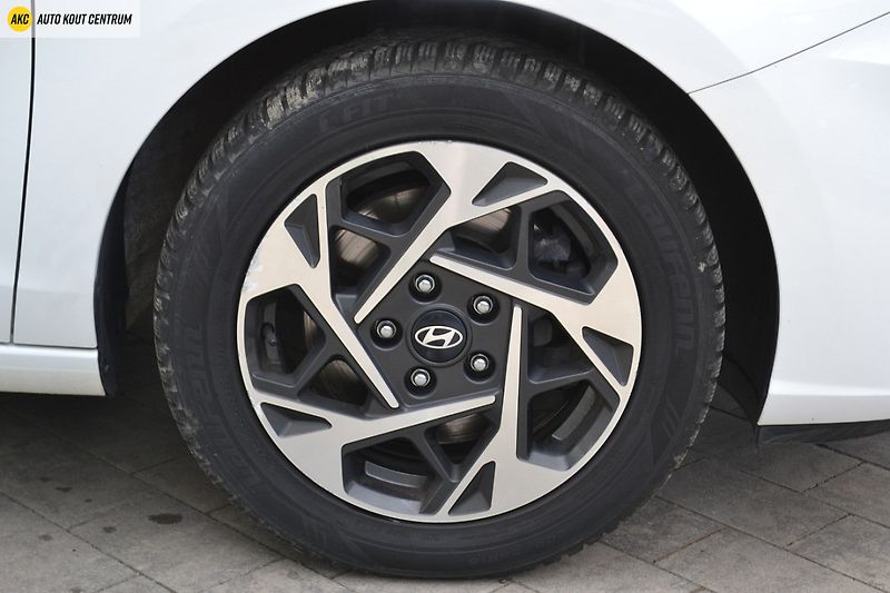 Hyundai i30 WG 1,5I MT SMART FAMILY NAVI - fotka 10 z 45