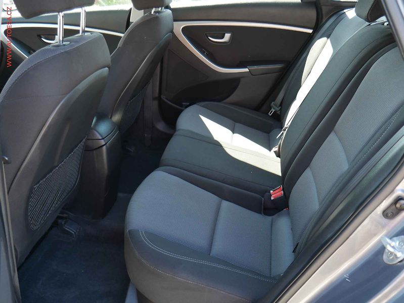 Hyundai i30 (2012) 1.6CVVT, 1.maj,ČR, AC, TZ - fotka 10 z 18