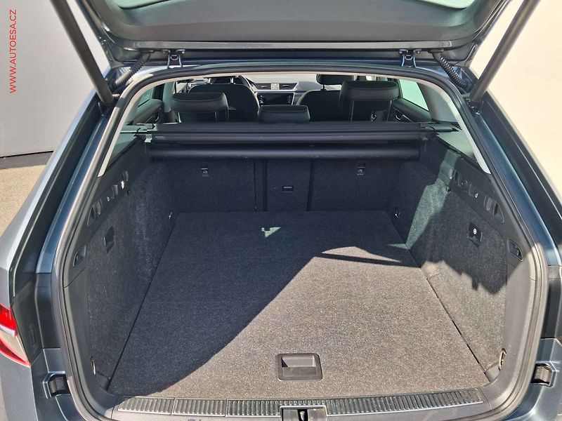 Škoda Superb (2019) 2.0 TDi 4x4, Style, DSG, LED - fotka 7 z 24