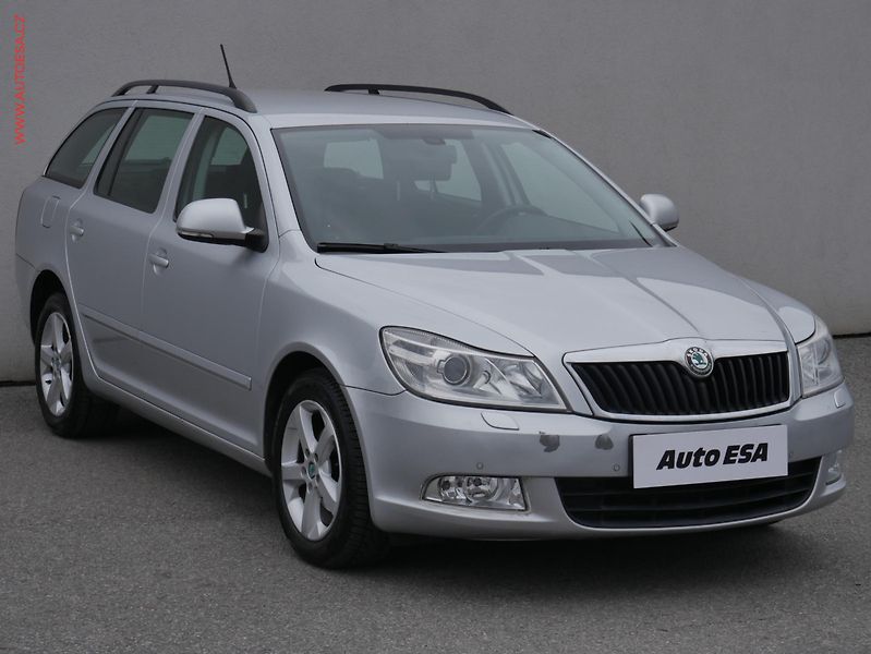Škoda Octavia (2012) 1.6TDi, ČR, autoAC - fotografie inzerátu