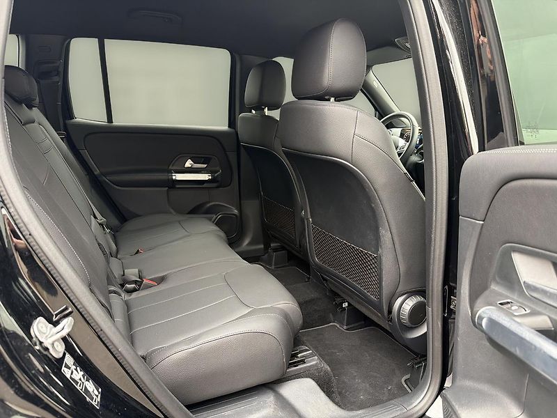 Mercedes-Benz GLB 200d 4M, CZ - fotka 14 z 17
