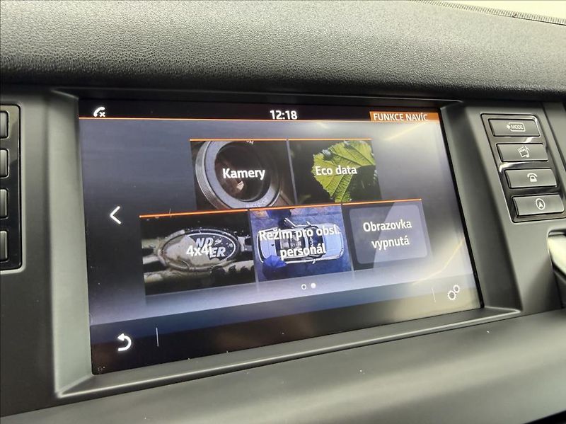 Land Rover Discovery Sport 2,0 TD4 AWD, tažné, kamera, ČR - fotka 19 z 32