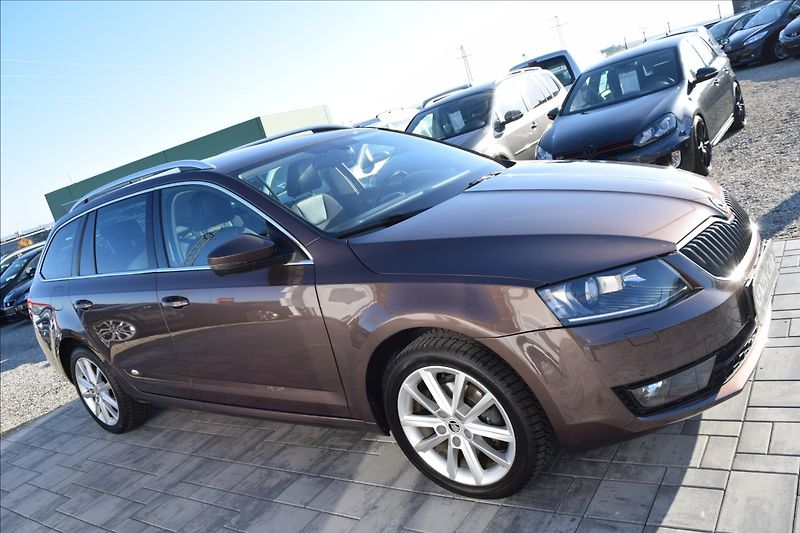 Škoda Octavia 1,6 TDI 77KW ALU KLIMA NAVI - fotka 4 z 48