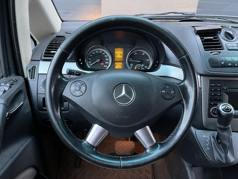 Mercedes-Benz Viano (2011) 2,2 4MATIC 120Kw - fotka 12 z 23