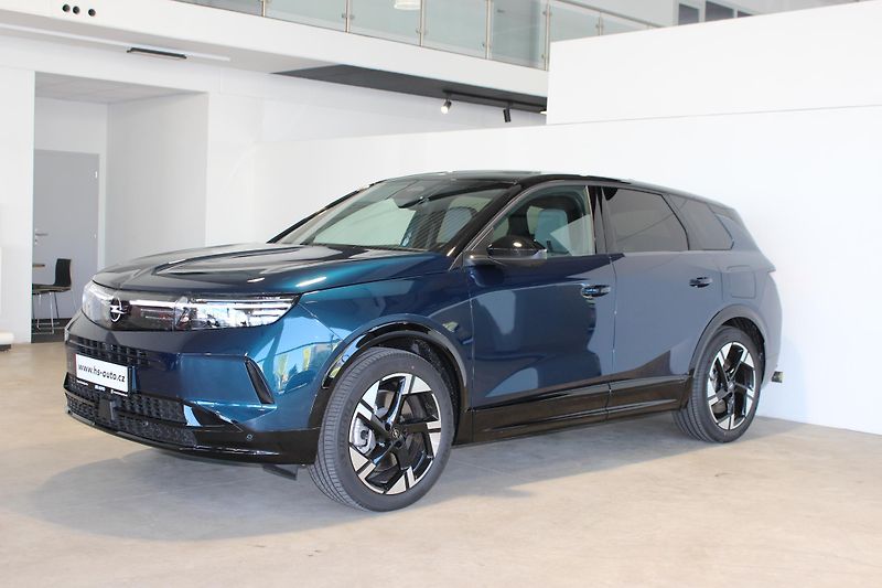 Opel Grandland (2025) Ultimate 1.6 PHEV (143kW/195k) - fotka 3 z 23