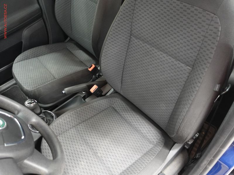 Škoda Fabia (2010) 1.2 TSi, ČR, Ambition - fotka 9 z 17