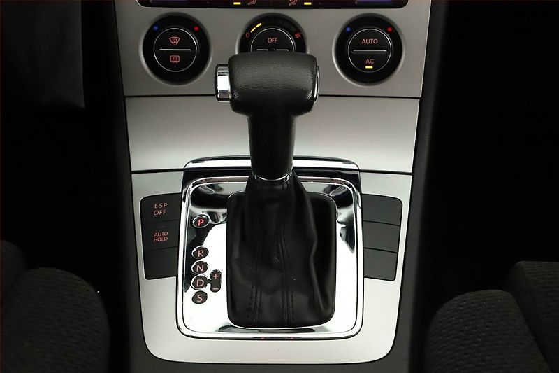 Volkswagen Passat (2007) 2.0 FSI, Automat, nová STK - fotka 10 z 14