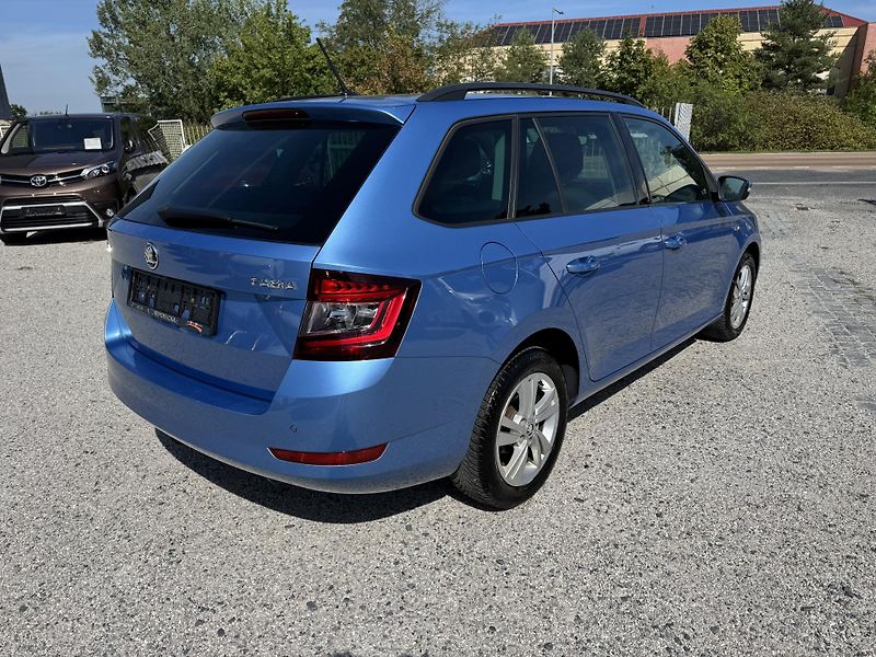 Škoda Fabia (2018) 1.0 TSI 81 KW, Lim. edice 100 - fotka 18 z 37