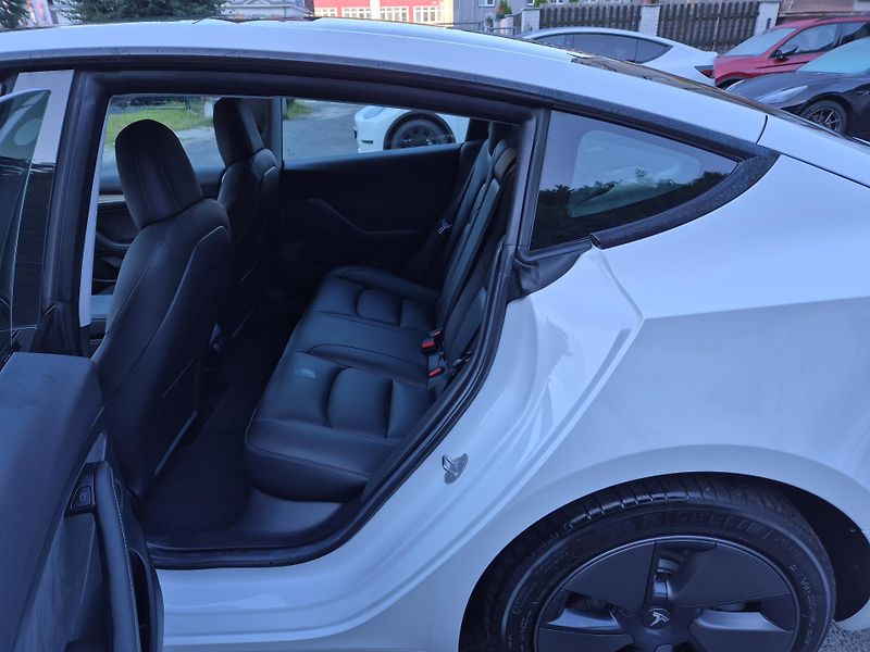 Tesla Model 3 LONG RANGE DUAL MOTOR TZ  95% - fotka 12 z 48