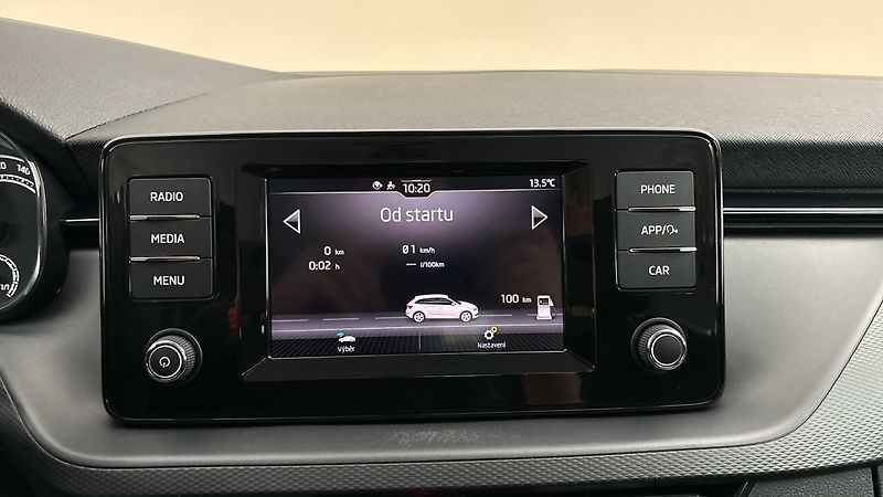 Škoda Scala 1.0 TSI Ambition - fotka 12 z 23