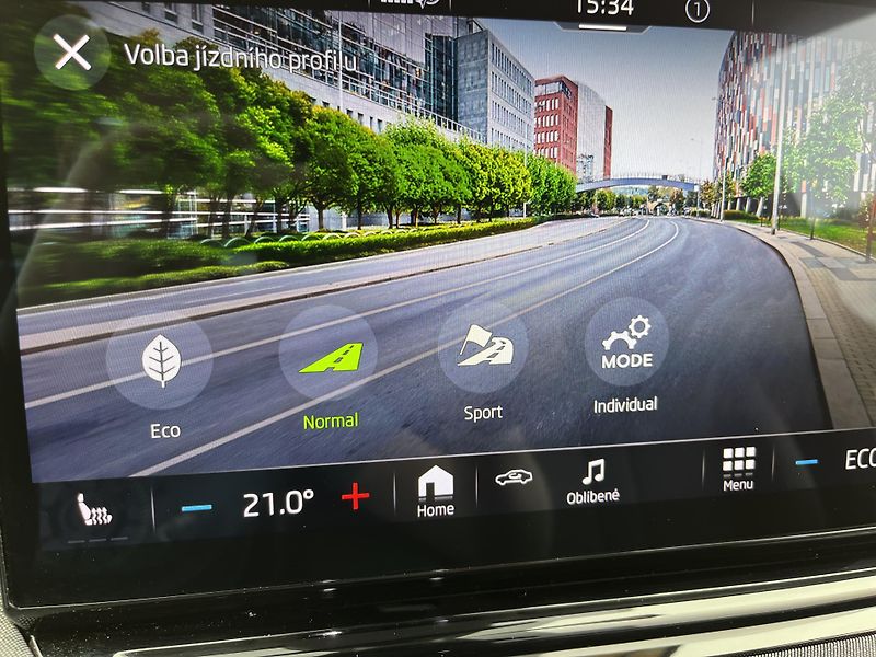 Škoda Enyaq (2022) TAŽNÉ REZERVACE - fotka 25 z 41