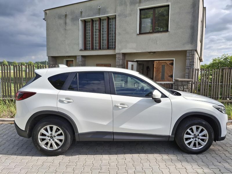Mazda CX-5 2.0 121KW  Rezervace - fotka 13 z 36
