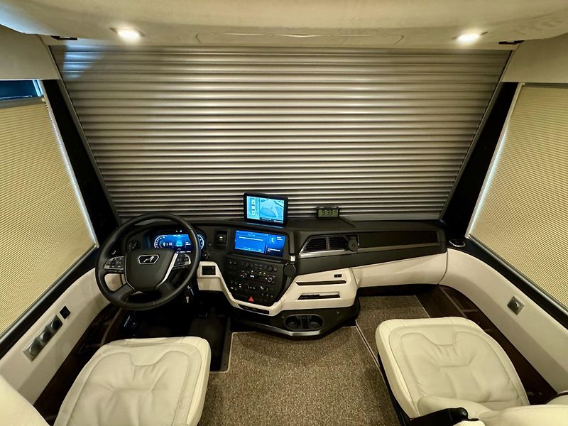 Phoenix (2024) TopX-Liner 10800 BMAMX - fotka 23 z 53