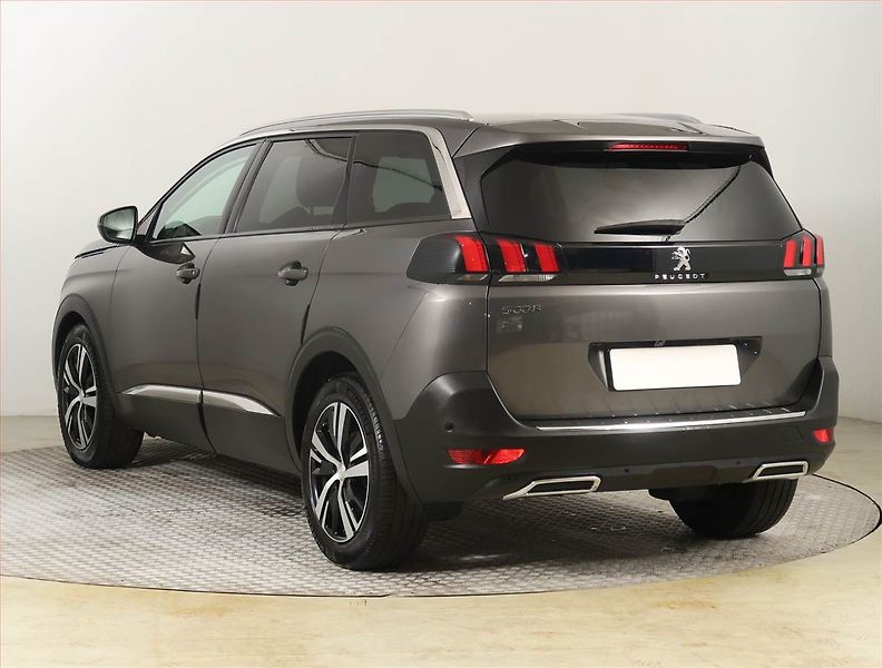 Peugeot 5008 (2019) 1.5 BlueHDi - fotka 4 z 25