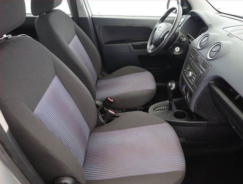 Ford Fusion (2006) 1.6, Automat, po STK - fotka 7 z 14