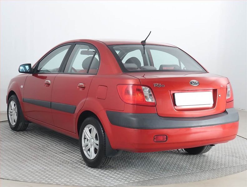 Kia Rio (2008) 1.4 16V, po STK, plně pojízdný - fotka 4 z 15