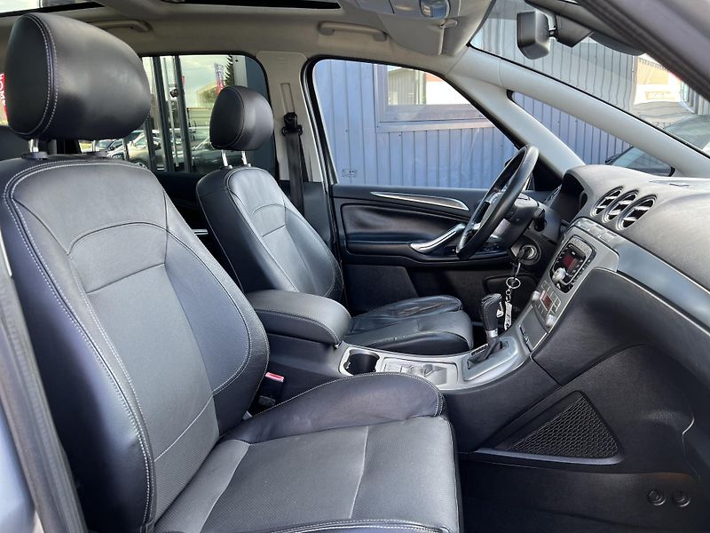 Ford S-MAX 2.0TDCi 103kw AUTOMAT TEMPOMAT - fotka 27 z 40