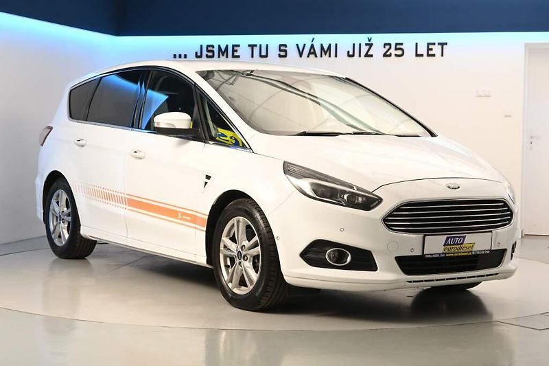 Ford S-MAX (2016) 2.0 132 KW Titanium LED Tažné - fotka 4 z 31