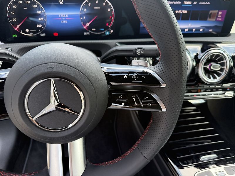 Mercedes-Benz Třídy A (2026) 200 - fotka 24 z 39