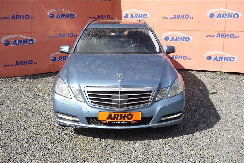 Mercedes-Benz Třídy E 350 CDi 195KW,ELEGANCE. - fotka 2 z 35