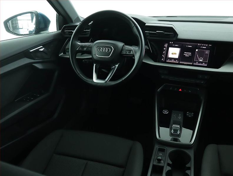 Audi A3 (2022) 35 TDI - fotka 7 z 15