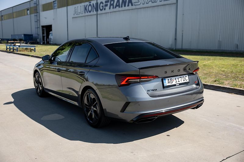 Škoda Octavia (2026) RS - fotka 8 z 44