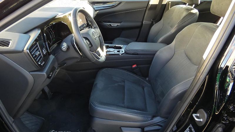 Lexus NX 350h 2.5 E-CVT Comfort Top - fotka 17 z 22