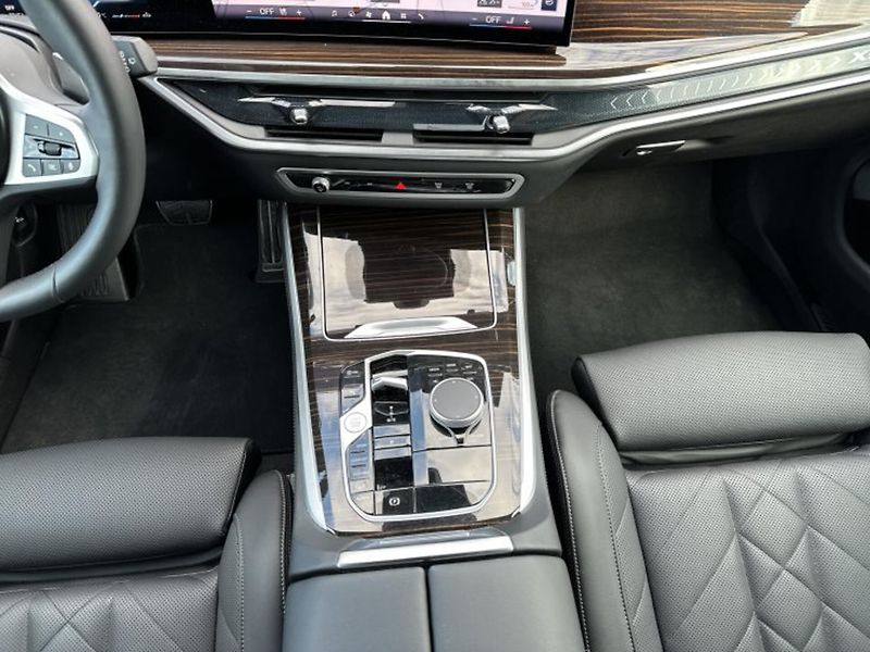 BMW X5 xDrive40i M-Sport NezTop Pano - fotka 10 z 12