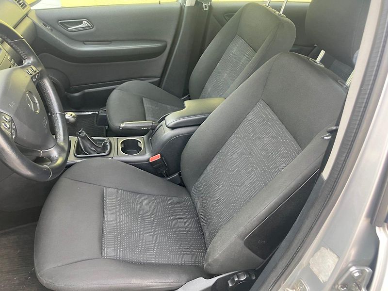 Mercedes-Benz Třídy A 2,0 CDi(80kW)*KLIMATIZACE* - fotka 12 z 14