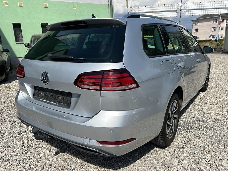Volkswagen Golf (2019) 2.0 TDi 110 KW servisni kniha - fotka 7 z 29