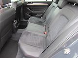 Volkswagen Passat (2018) 2.0TDi, Highline, DSG, LED - náhled 10