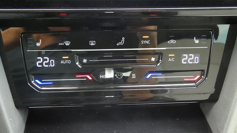 Volkswagen Arteon Shooting Brake 2.0 TDI DSG Ele - fotka 16 z 25