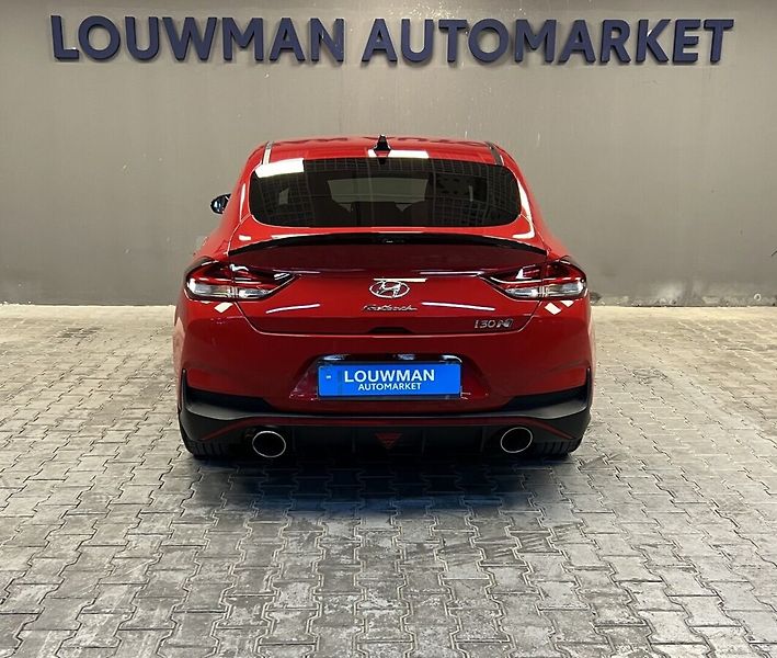 Hyundai i30 2.0 T-GDI 280k N Performance F - fotka 16 z 18