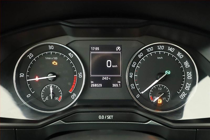 Škoda Superb (2015) 2.0 TDI, Automat, Navi - fotka 10 z 16