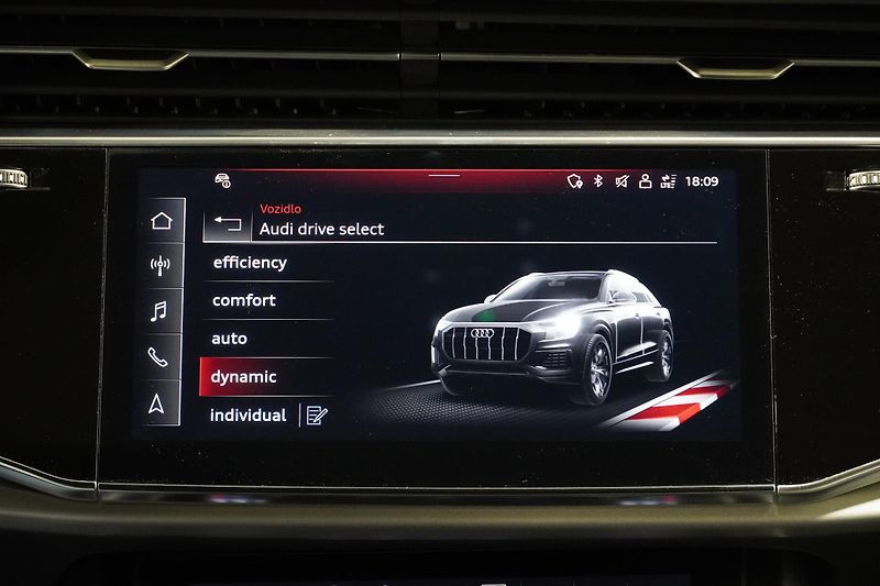 Audi Q8 55 TFSI,ČR,DPH,ZÁRUKA 2028 - fotka 25 z 33