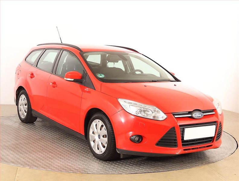 Ford Focus (2013) 1.6 TDCi, Navi, Xenony - fotografie inzerátu