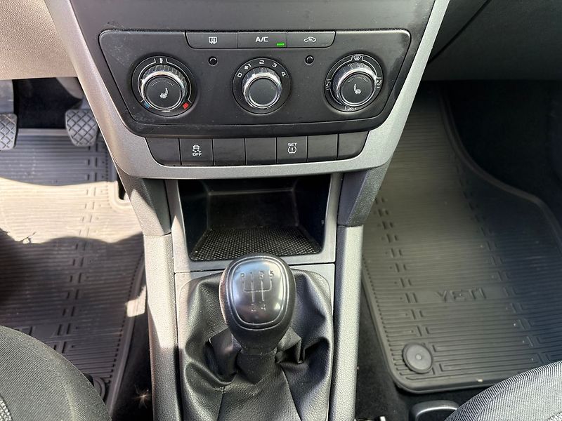 Škoda Yeti 2.0TDI, 81kW, Klima, Výhřevy - fotka 11 z 22