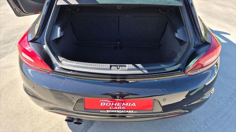 Volkswagen Scirocco 1,4 TSi 118 Kw DSG Match - fotka 20 z 20