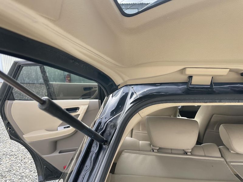 Nissan Murano 3.5i V6 230PS 4x4 176TKM TOP!! - fotka 116 z 183