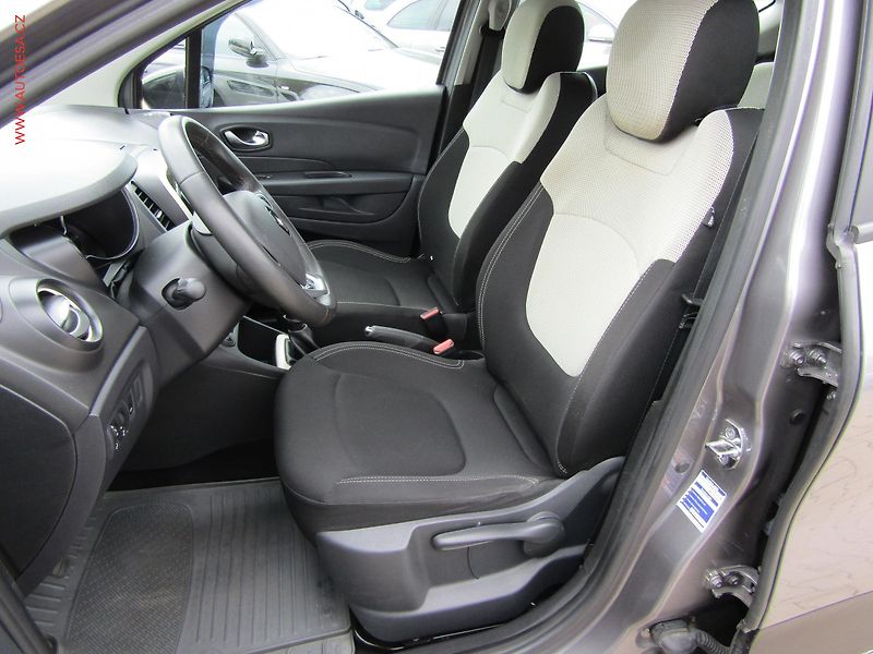 Renault Captur (2018) 1.2 TCe, ČR, AC, park.čidla - fotka 9 z 17