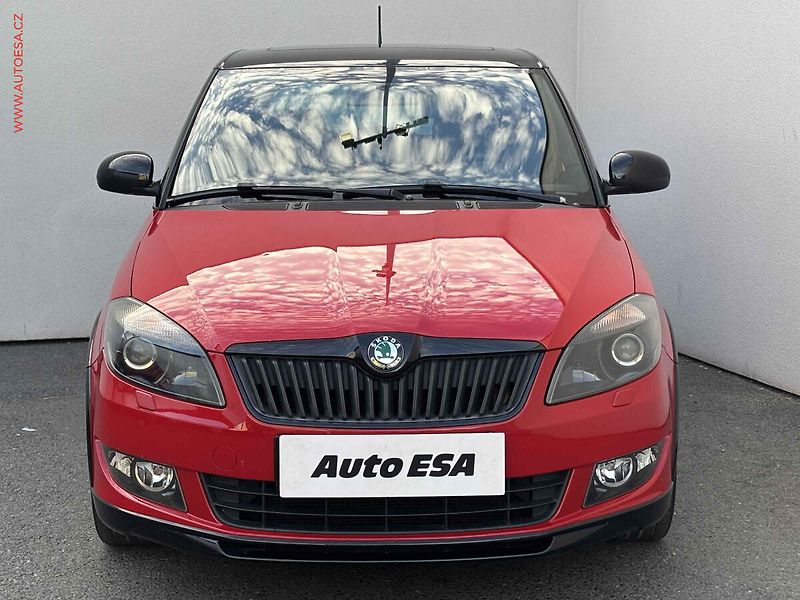 Škoda Fabia (2013) 1.2 TSi, Monte Carlo, šíbr - fotka 2 z 17