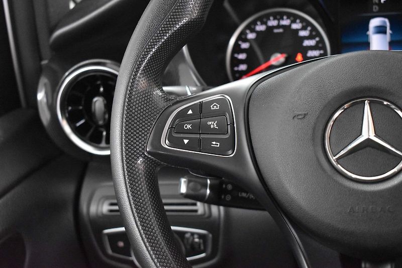 Mercedes-Benz Třídy V V 220d AUTOMAT*KAMERA*7.MÍST* - fotka 18 z 37