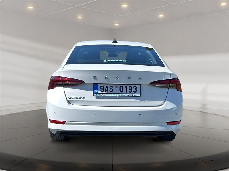 Škoda Octavia 2,0 TDI 85 Ambition 5d - fotka 5 z 11