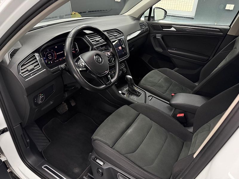 Volkswagen Tiguan (2020) 2.0 TDi DSG Highline - fotka 12 z 28