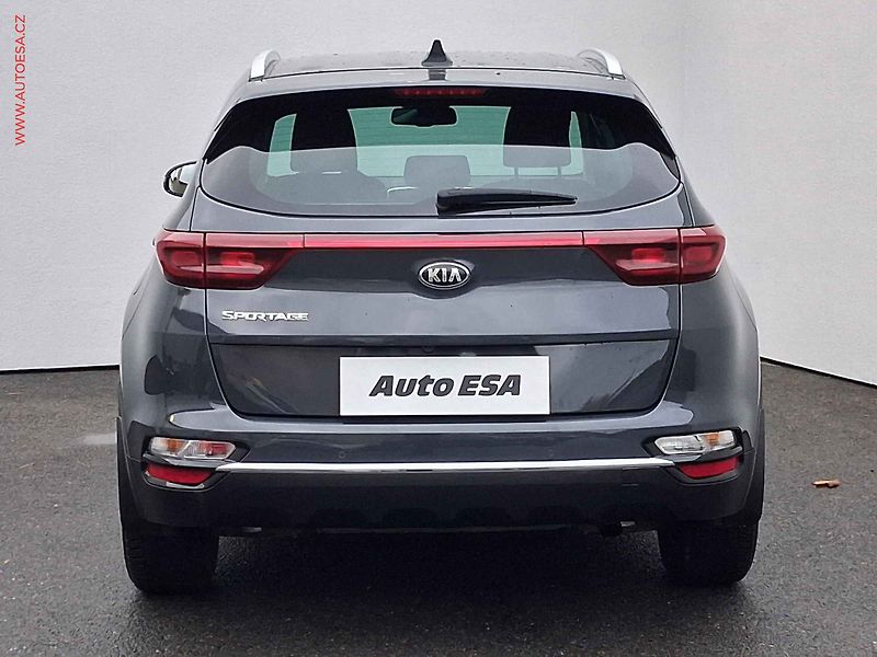 Kia Sportage (2020) 1.6 T-GDi, 2.maj, AC, park - fotka 5 z 18