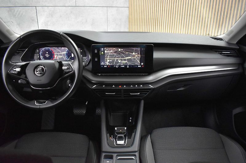 Škoda Octavia 2.0 TDI DSG*ACC*PO ROZVODECH* - fotka 7 z 35