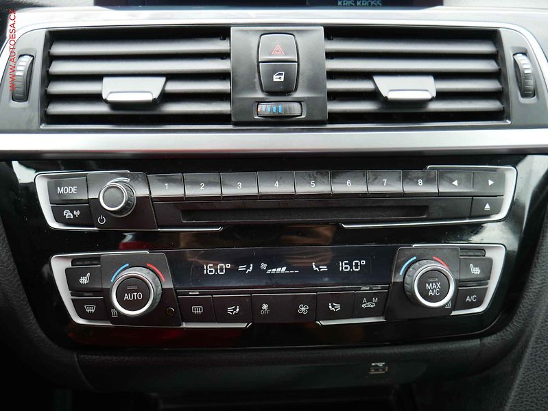 BMW Řada 3 (2019) 2.0D xD, ČR, AT, LED, navi - fotka 17 z 22