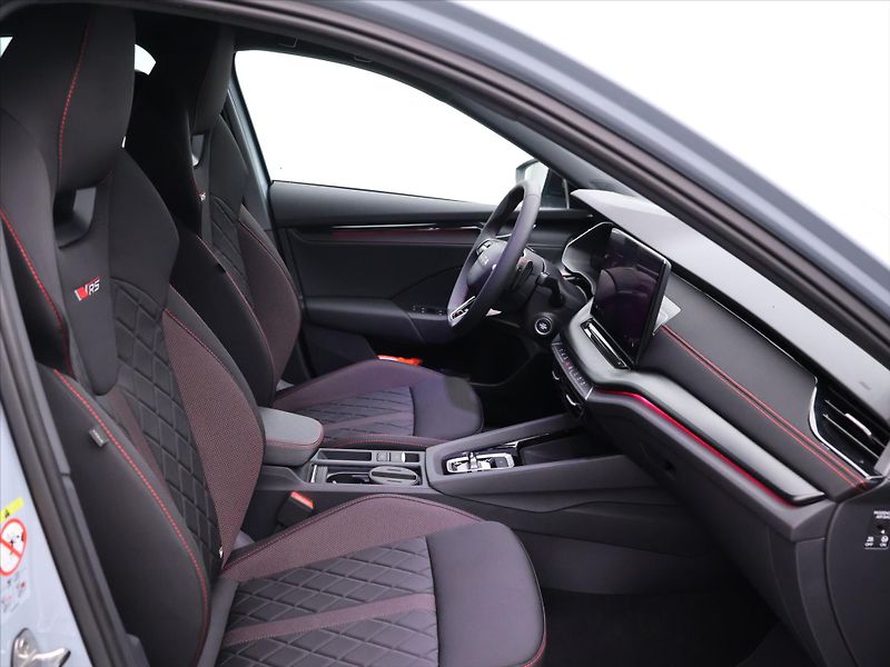 Škoda Octavia 2,0 TSI 195kW DSG RS DPH 1.Maj - fotka 15 z 43